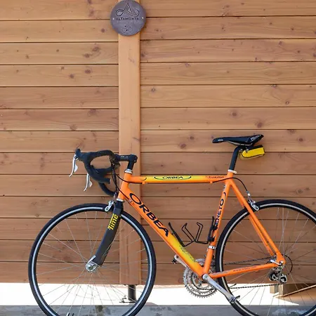 Semesterbostad Le Bedat *